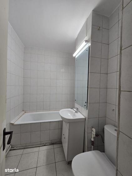 Apartament cu 2 camere decomandat în Piața Centrală