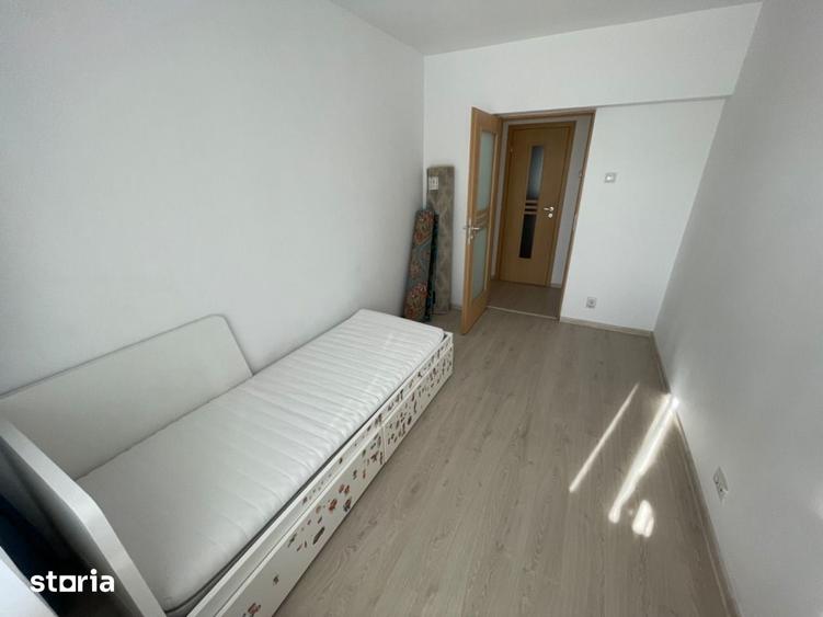 Apartament cu 3 camere decomandat în Moara de foc
