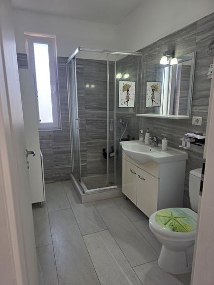 Apartament cu 2 camere semidecomandat în Giroc