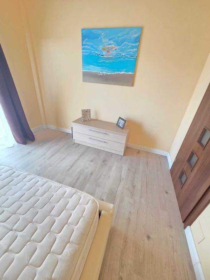 Apartament cu 3 camere decomandat în Florești
