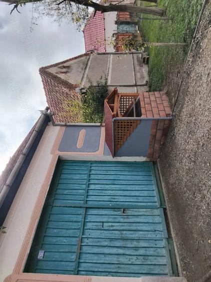 Casă cu 4 camere cu Teren 1900 Mp în Cladova