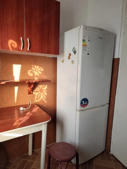 Garsonieră decomandată în Petros