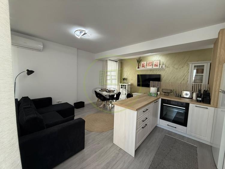 Apartament cu 3 camere, mobilat în Rovine