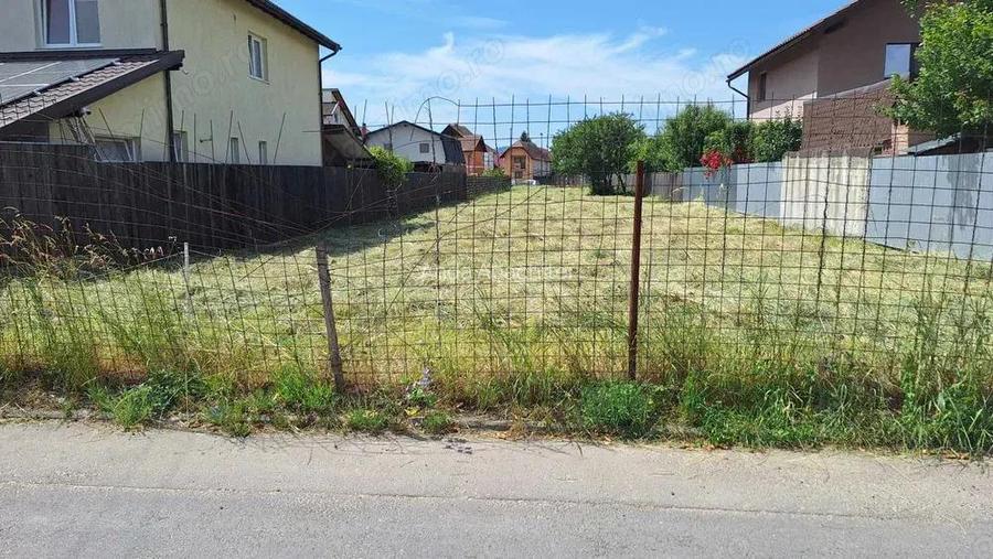 Teren Intravilan 723 mp Cristian