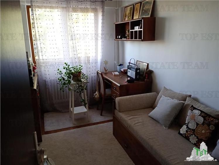 Vila deosebita,  Brancoveanu, Luica, curte generoasa. Merita vazuta! - 10