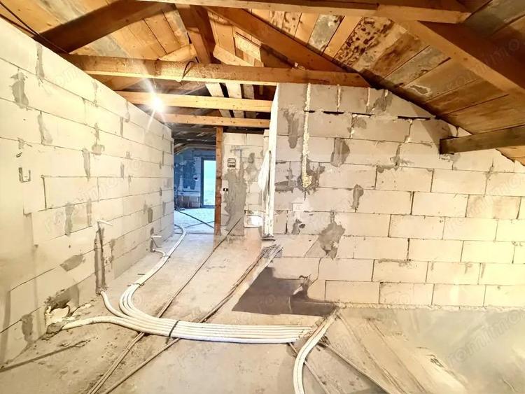 Casa individuala,4 dormitoare,teren 611 mp,Vintu de Jos - 12