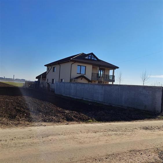 Teren 5549 mp zona Lacu Sarat, 12 euro mp - 1