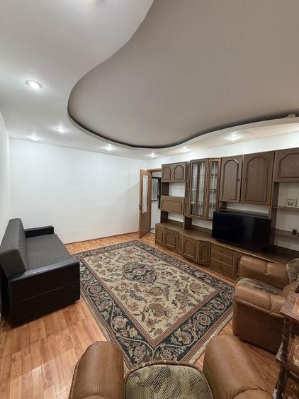 Inchiriez apartament zona Nord - 2