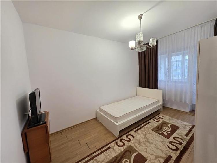 4 camere decomandat - Nicolae Titulescu nr. 14 - Victoriei - 6