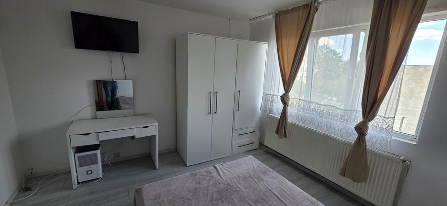 De inchiriat apartament 2 camere zona centrala - 1