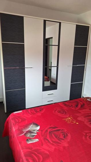 Inchiriez apartament Poarta 6 - 6