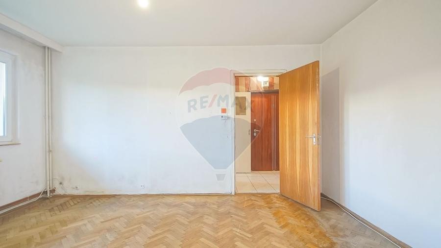 Apartament 2 camere, b-dul Saturn, lângă LIDL - 10