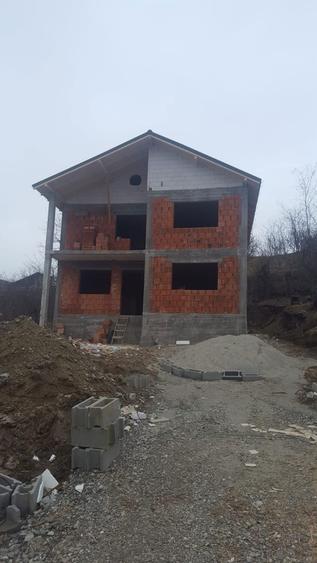 Casa P+1 Valcea Petrisor 140 Mp Utili 4 Dormitoare - 6