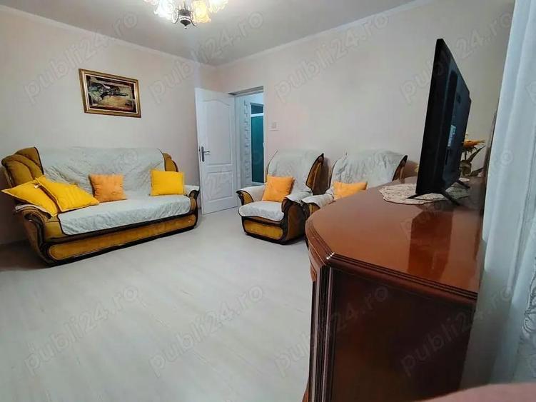 Apartament 3 camere lux ,etaj: 2din4, decomandat,central - 5