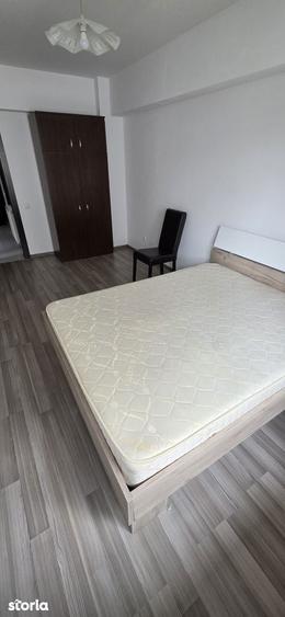 Zamca-bloc nou- 2 camere decomandate + loc de parcare - 3