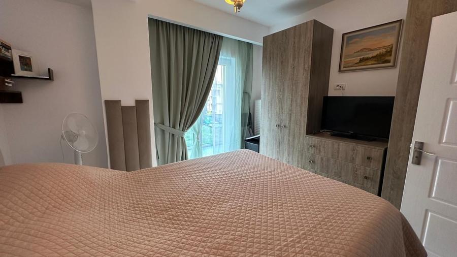 Apartament cu 2 camere decomandat în Est