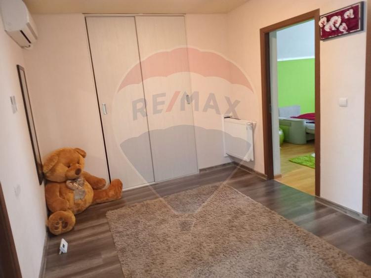 SE VINDE O SUPERBA VILA DUPLEX IN VIA CARMINA!! - 36