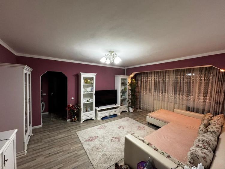 Apartament cu 4 camere de vanzare / de inchiriat(de la proprietar) - 8