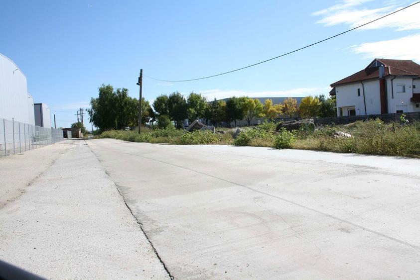 teren zona metro-carcea strada progresului - 6