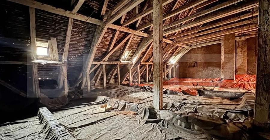 Pod spai?os, transformabil in apartamente, 285 mp, Pia?a - 10