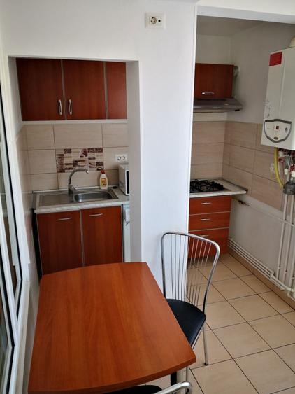 Inchiriez apartament 1 camera Faleza - 1