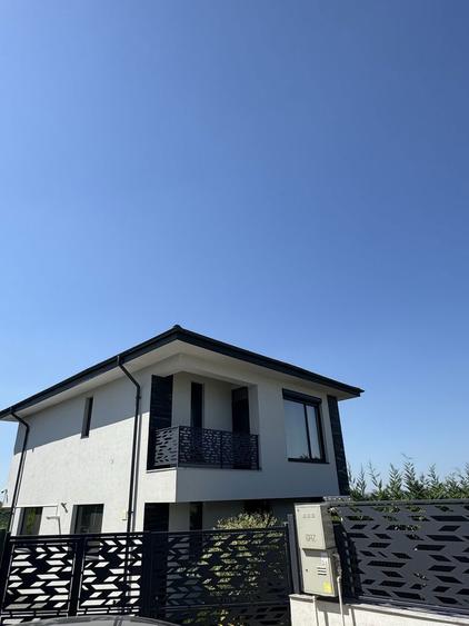 Vand casa Visani str Arghezi pretul este cu tot cu tva!!! - 8