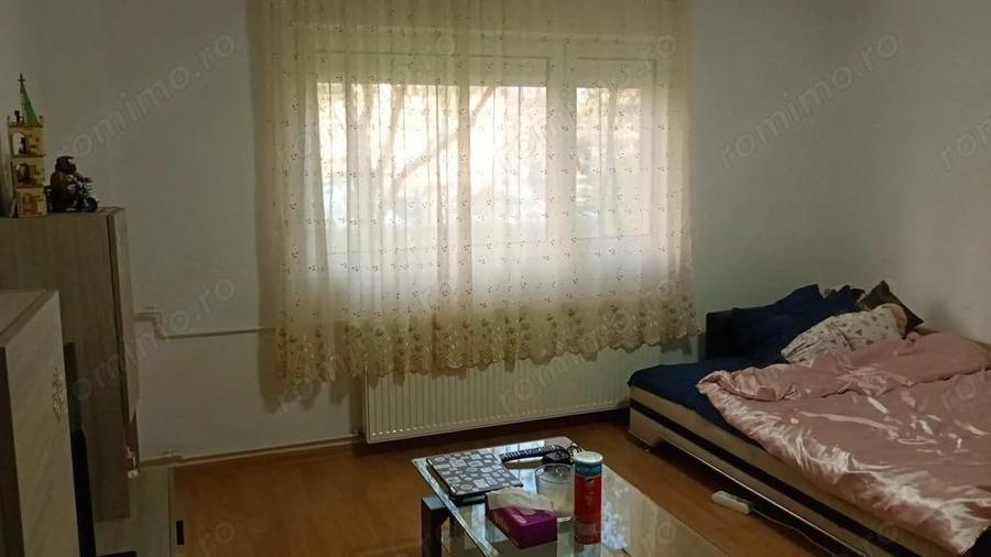 Garsoniera zona Mall Vitan - str. Branduselor - 5