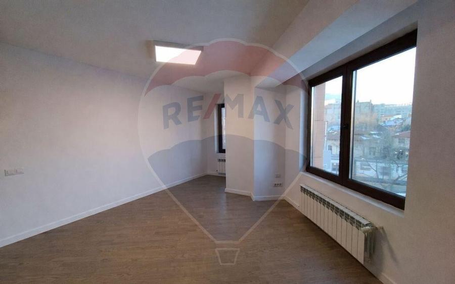 Pta Unirii - 96 mp Spa?iu de birouri / rezidential + 1 l... - 2