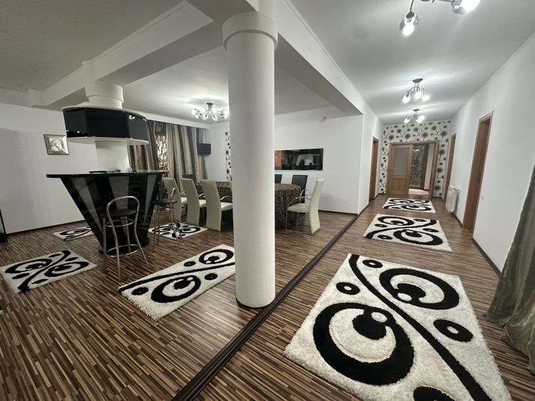 Vila individuala de vanzare cu 8 camere in zona 13 Septembrie - 5