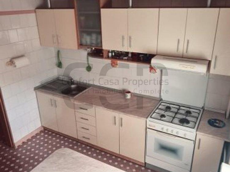 Decebal - metrou Muncii - loc parcare - 4