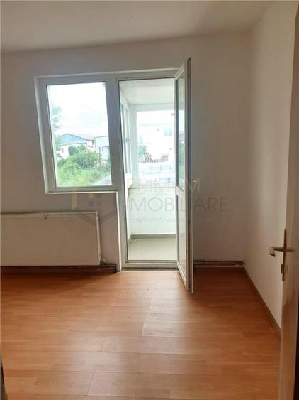 GIARMATA - 3 camere - 1 baie - 1 balcon - ETAJ 1 - BLOC IZOLAT - 1