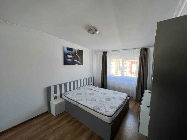 Inchiriez apartament 2 camere decomandat, luminos, parcare cu CF, langa Penny - Floresti, str. Porii - 5