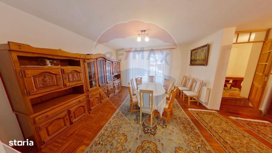 Casa / Vila cu 8 camere de vanzare - 18