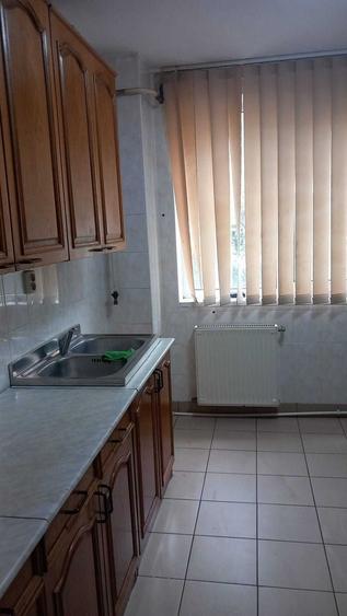 De vânzare apartament 2 camere zona Hipodrom - 1