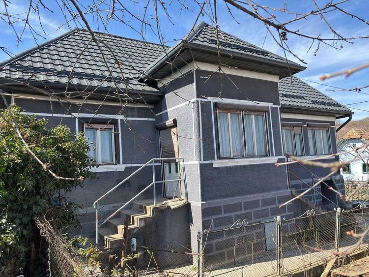 PF vand casa in loc. Moldovenesti, teren 1053mp - 8