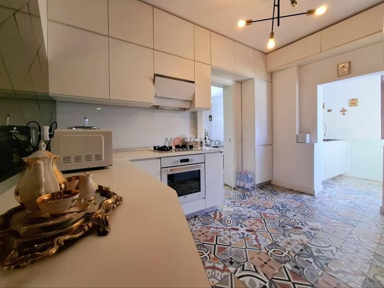 Apartament cu 4 camere semidecomandat, mobilat în Dorobanți