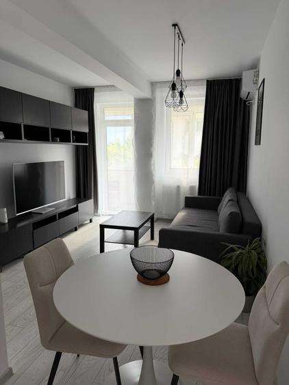 Apartament cu 2 camere semidecomandat în Exterior Vest