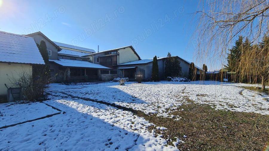 Vila 16 camere si 3 ha teren intravilan - 8