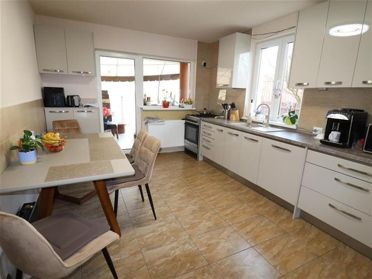 Casa individuala | 8 camere | 304 mp | teren 390 mp | Luna de Sus |  Cluj Napoca - 4