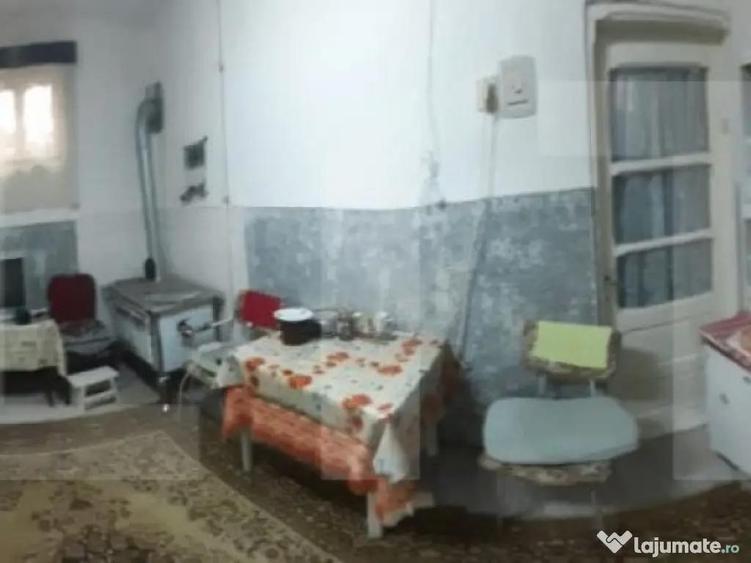 Casa de vanzare, cu 3 camere, 138 mp, zona Calea Domneasca - 16