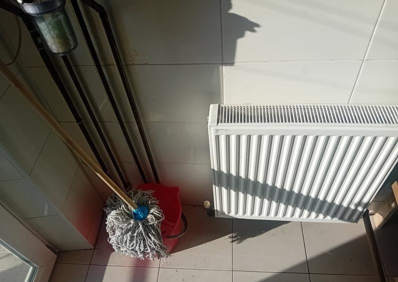 Apartament 2 Camere CENTRAL 48mp etaj 3 semimobilat centrala termopan - 3