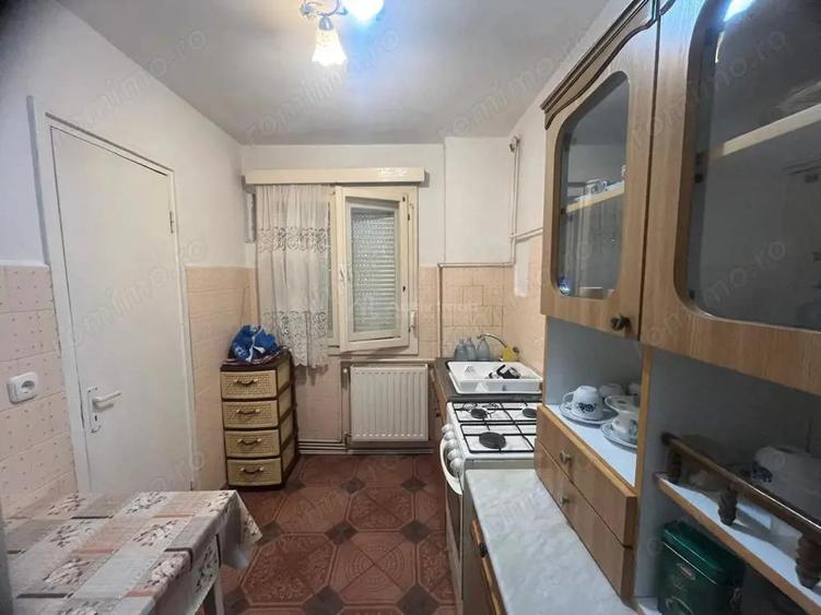 Caransebes, 4 Cam., Dec., Et., 2, Zona Nord - 14