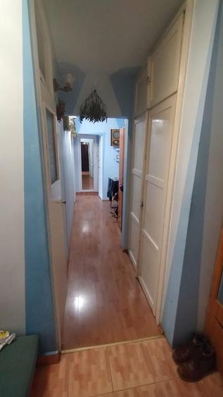 Apartament cu 3 camere de vanzare - 3