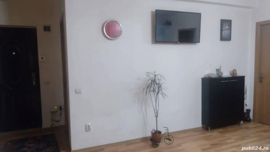 Vand apartament 3 camere mobilat cu parcare - 2