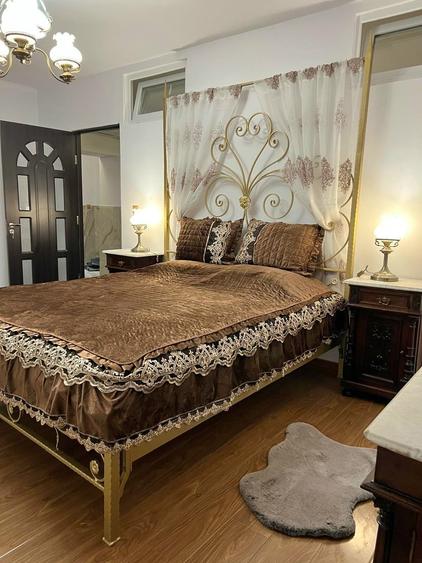 Apartament cu 3 camere decomandat în Centrul Istoric