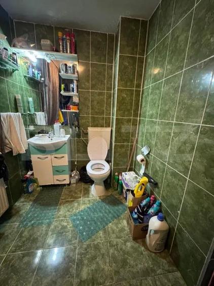 Casa cu 5 camere 300 mp in Hunedoara - 1