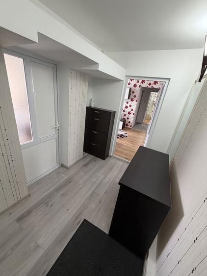 se vinde apartament etaj4/4,complet mobilat si utilat - 4