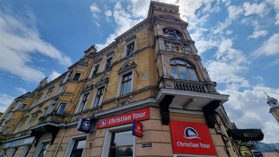 Apartament  clasic de doua camere zona Centrul Istoric - 1