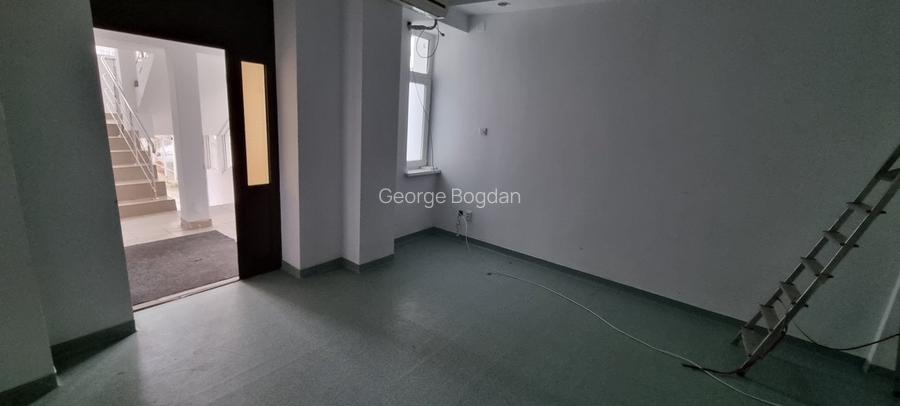 Spațiu comercial, 200 mp în Central