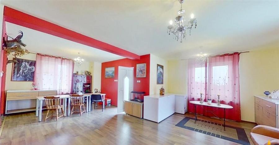 Acasa in Rasnov:Casa cu 5 camere,curte mare si liniste depli - 7